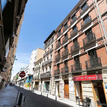 Feelathome Madrid Suites Apartments Ngoại thất bức ảnh