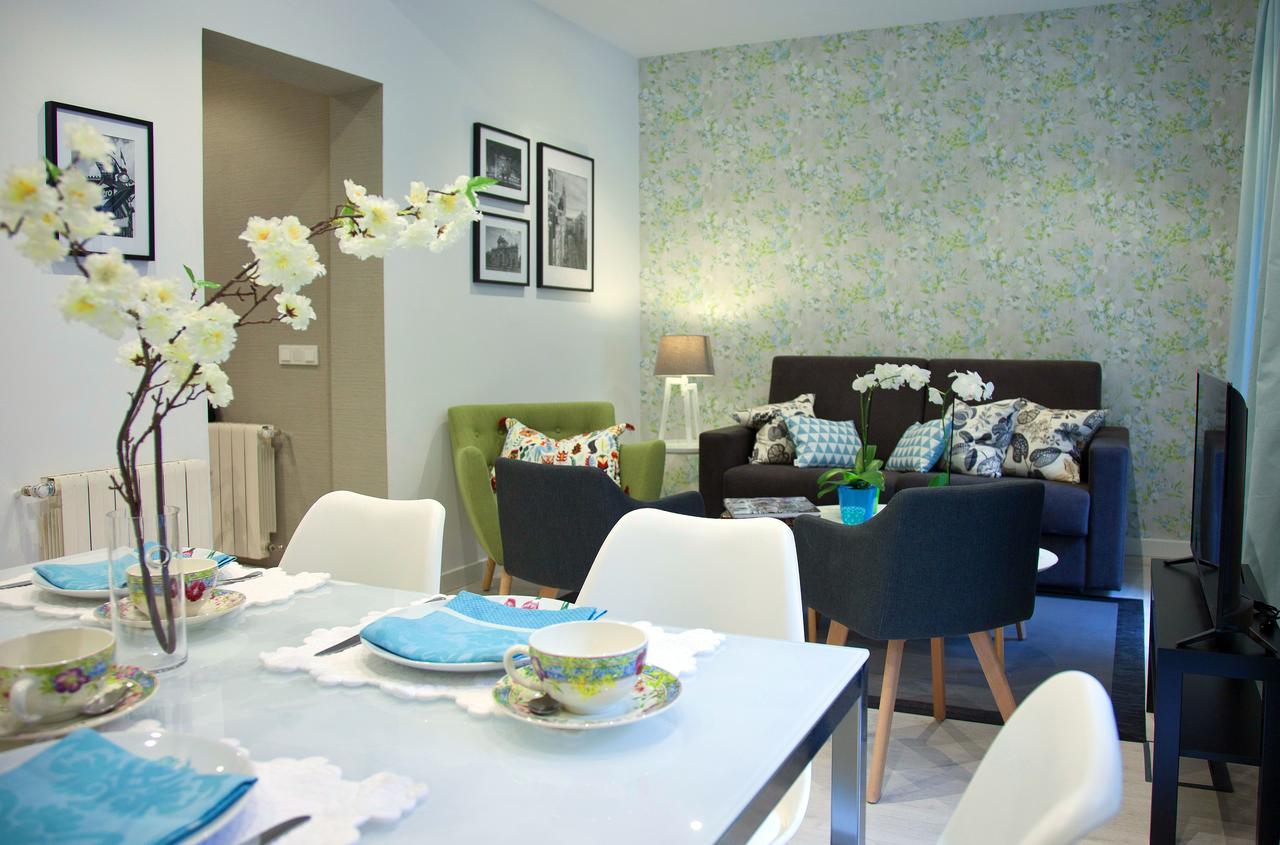 Feelathome Madrid Suites Apartments Ngoại thất bức ảnh