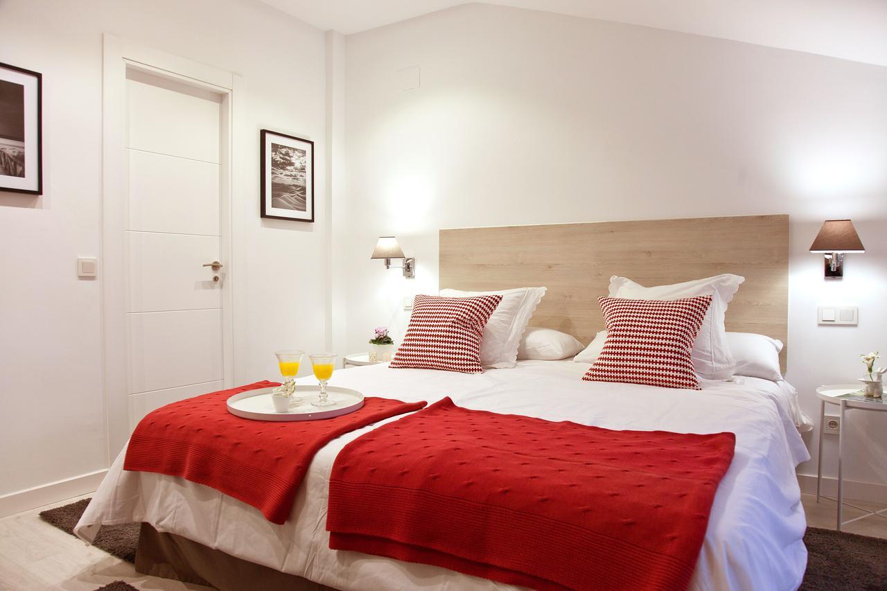 Feelathome Madrid Suites Apartments Ngoại thất bức ảnh