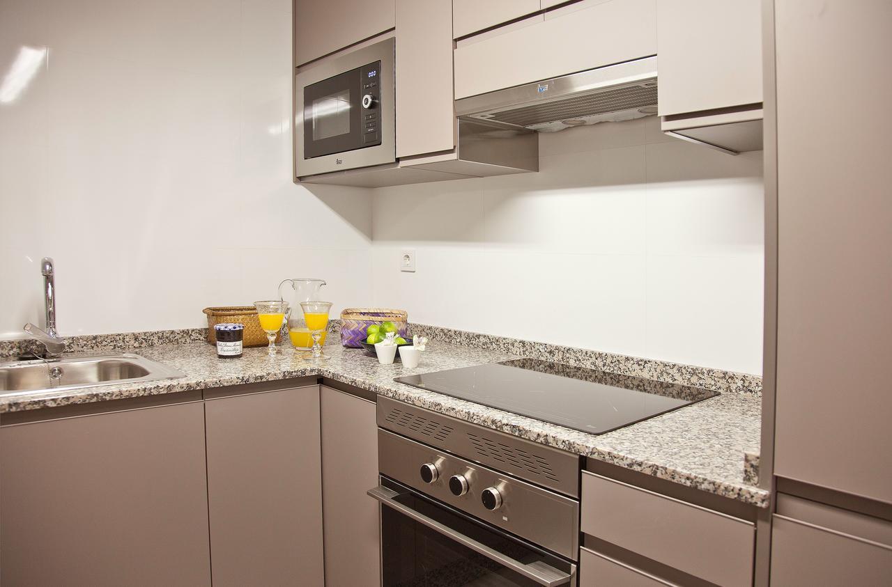 Feelathome Madrid Suites Apartments Ngoại thất bức ảnh